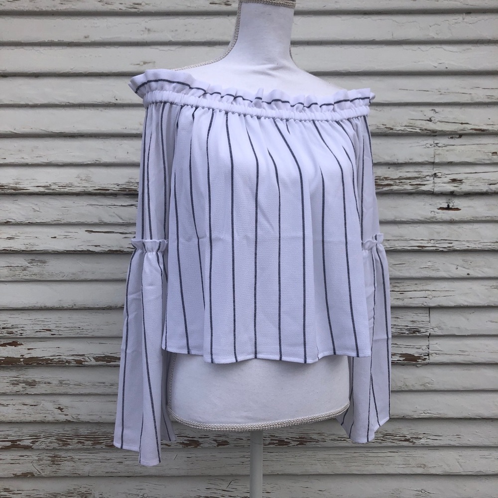 Abound off the shoulder top - Picture 2 of 6